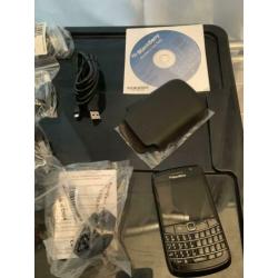 BlackBerry curve 8900 zwart van kleur