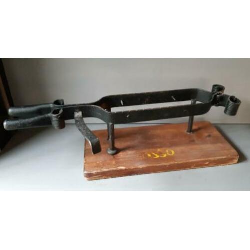 Antieke Hamklem Hout met smeedijzer Lengte: 60 cm