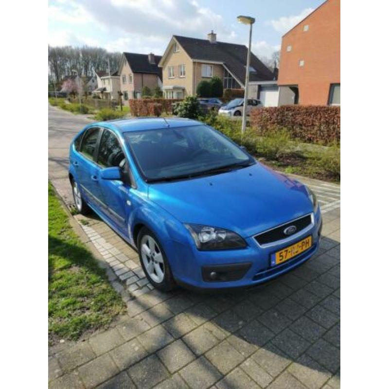 Ford Focus 1.6 74KW 5D 2005 Blauw