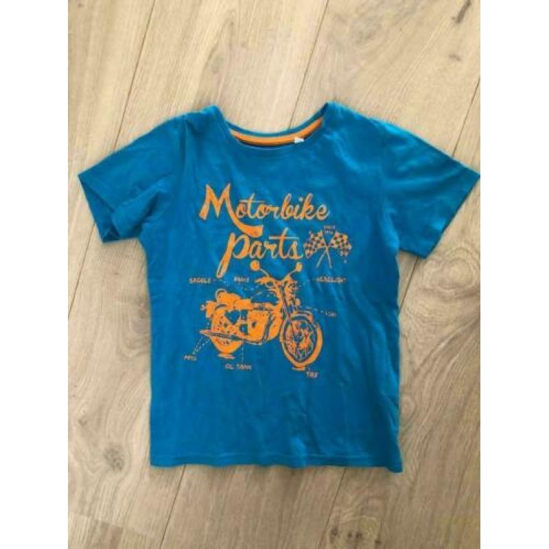 Leuke set in maat 122, zomerbroek, tshirt en blouse