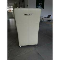 6 off-white eetkamerstoelen