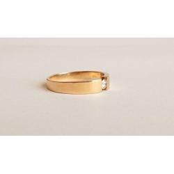 geelgouden RING, 18 karaat, met 1 Briljant 0.14 crt TW/vsi