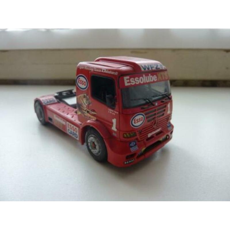 5 mercedes racetrucks 1:50