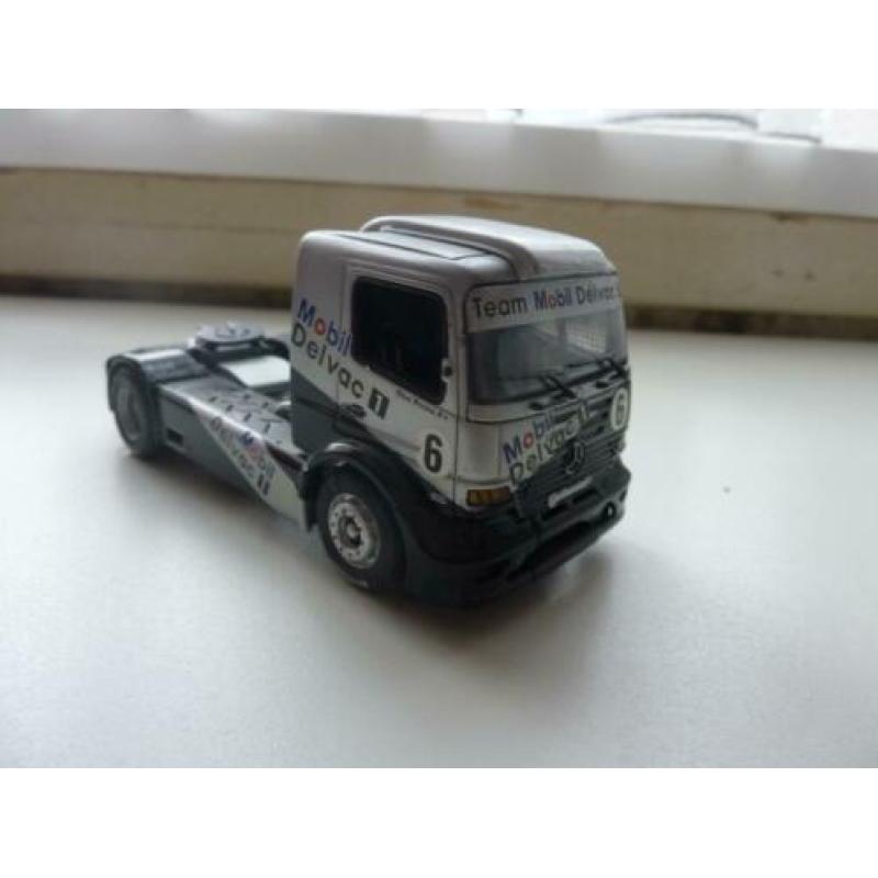 5 mercedes racetrucks 1:50