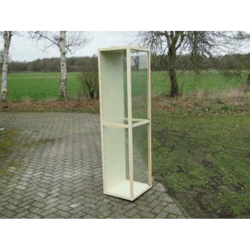 gesloten VITRINEKAST