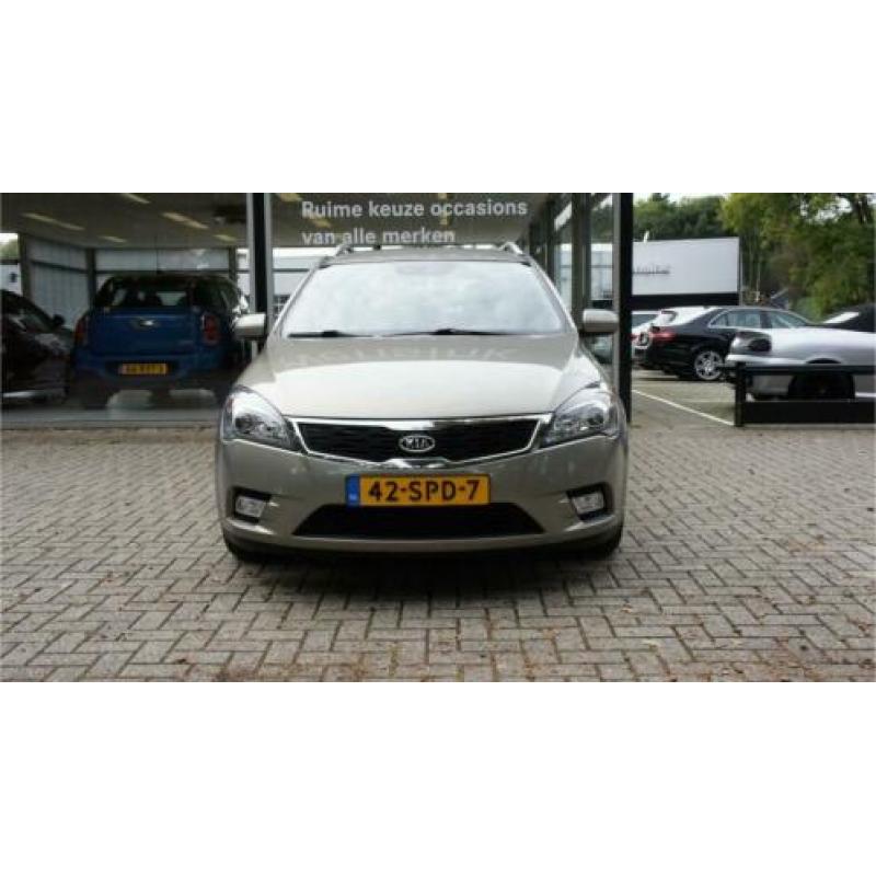 Kia cee'd Sporty Wagon 1.4 CVVT Navigator Plus Pack