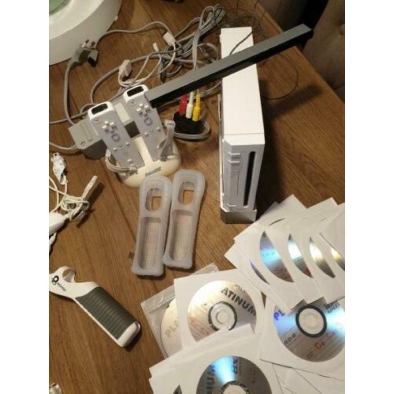 Nintendo Wii incl spellen en accessoires