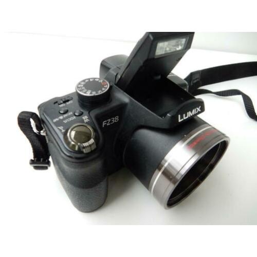 Panasonic Lumix DMC-FZ38 camera