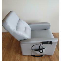 Sta op fauteuil, Relaxstoel van Easysit bij Zitgemak.