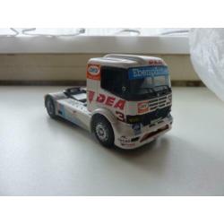 5 mercedes racetrucks 1:50