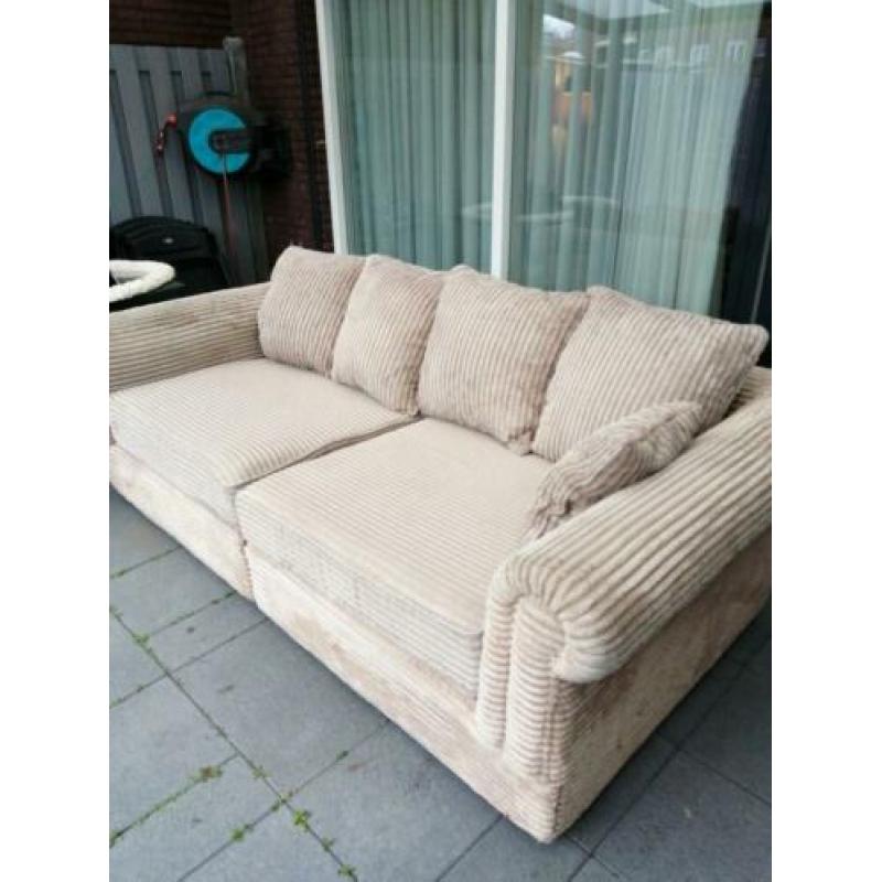 Twee delige bankenstel