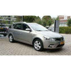 Kia cee'd Sporty Wagon 1.4 CVVT Navigator Plus Pack