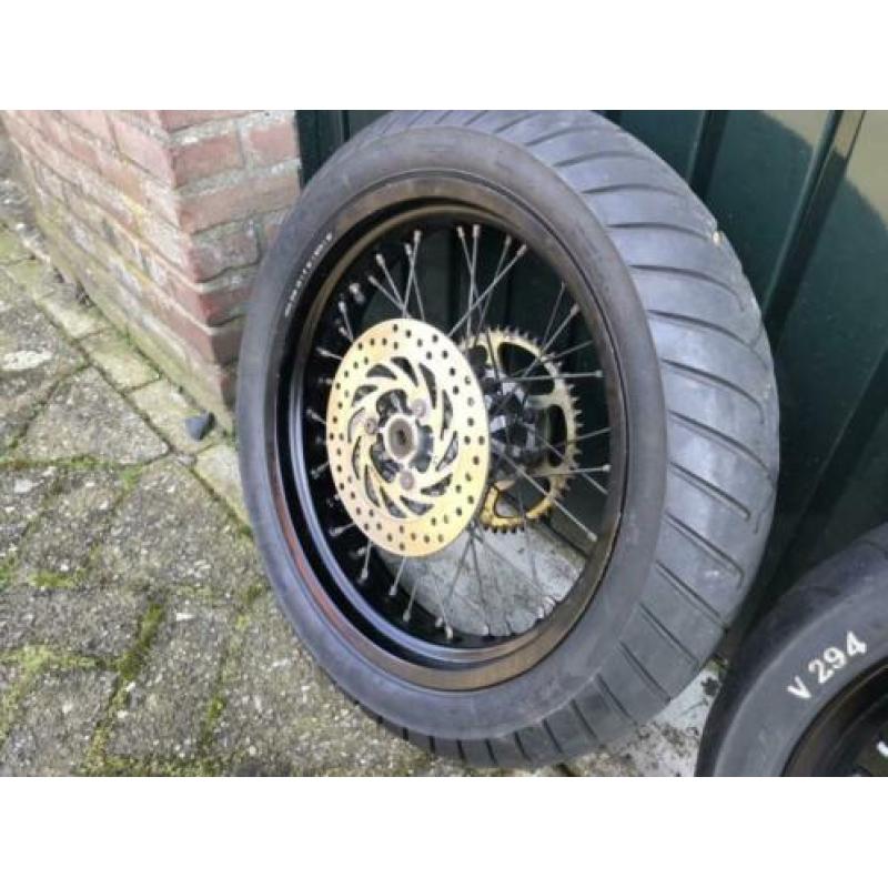 Aprilia SX / Derbi Velgen set + Banden