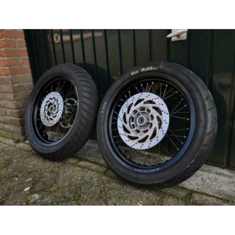 Aprilia SX / Derbi Velgen set + Banden