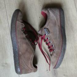 Bruin suède leren Ecco schoenen maat 38.