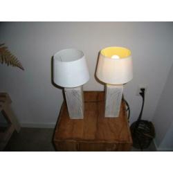 2 tafellampen stenen voet
