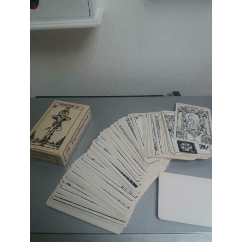 oud tarotkaarten tarot bert bakker denhaag toekomst