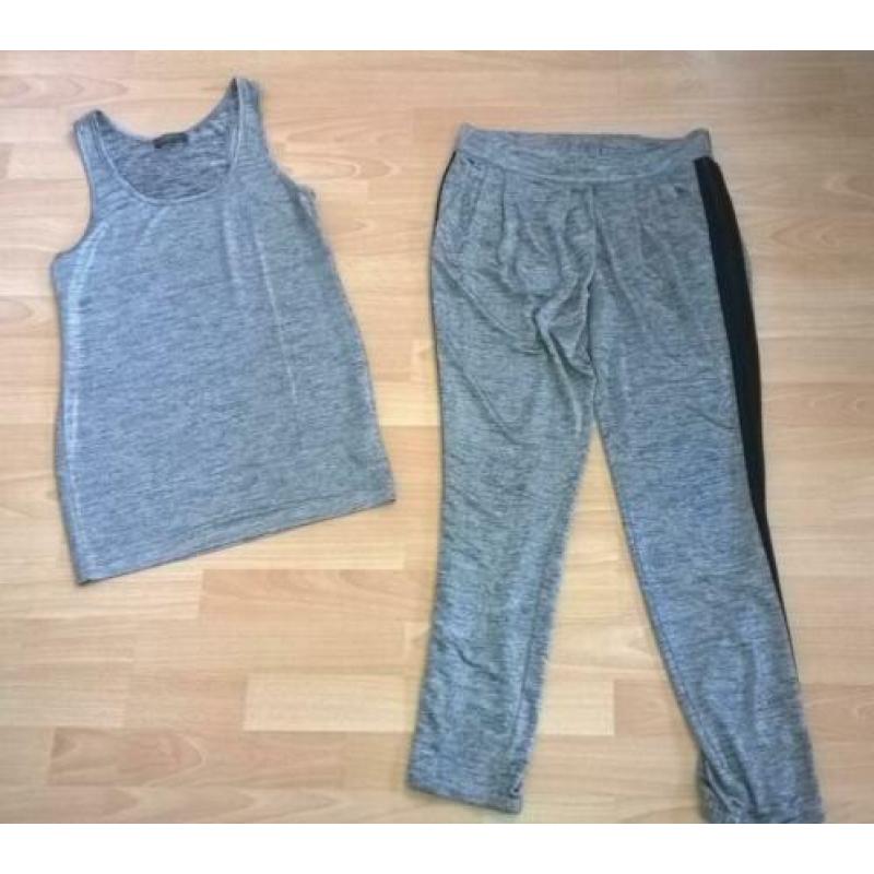 So Allure 2-dlg.set (top+broek!) grey mel.lurex mt.38 ZGAN!