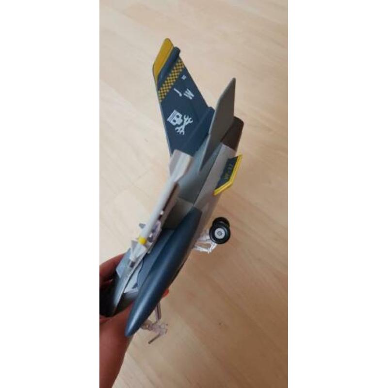 Vliegtuig, f16 38 cm