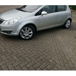 Opel Corsa 1.4 16V 5D 2009 Grijs