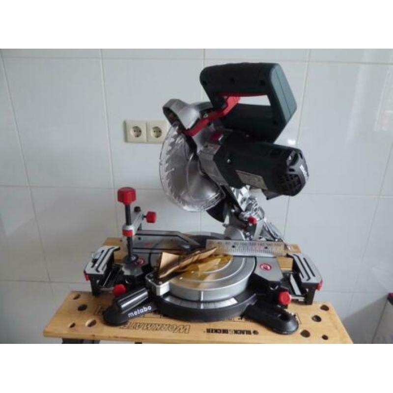 Metabo KS 216 M Afkortzaag - 1350W + 3 extra zaagbladen (Nw)