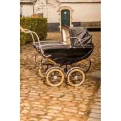 antieke kinderwagen