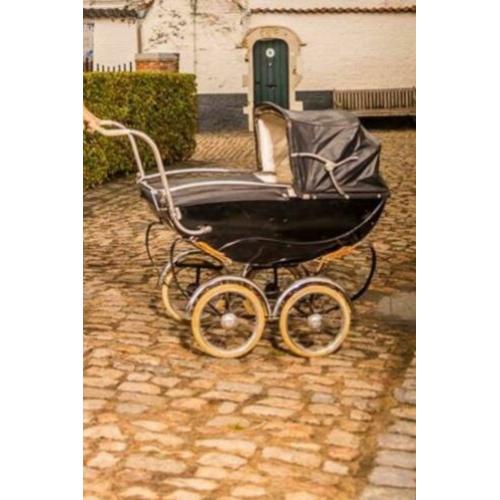 antieke kinderwagen