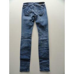 Zo goed als nieuwe G-star skinny spijkerbroek. Maat 26/32.