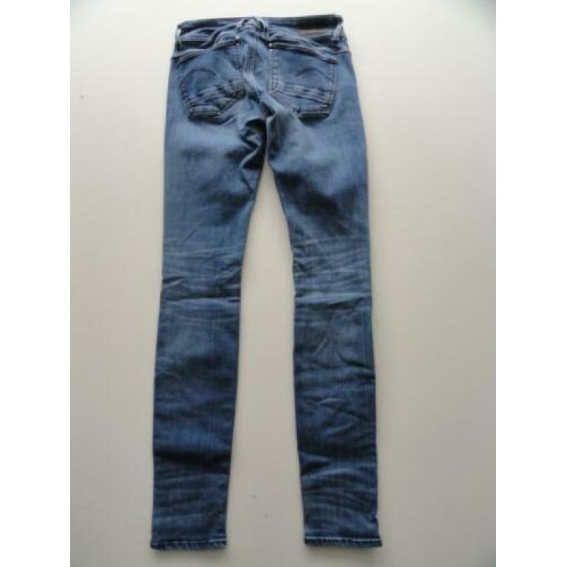 Zo goed als nieuwe G-star skinny spijkerbroek. Maat 26/32.