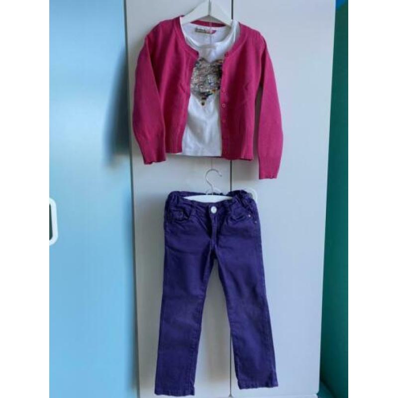 Setje broek cks en shirts disigual en vestje Hema mt 110
