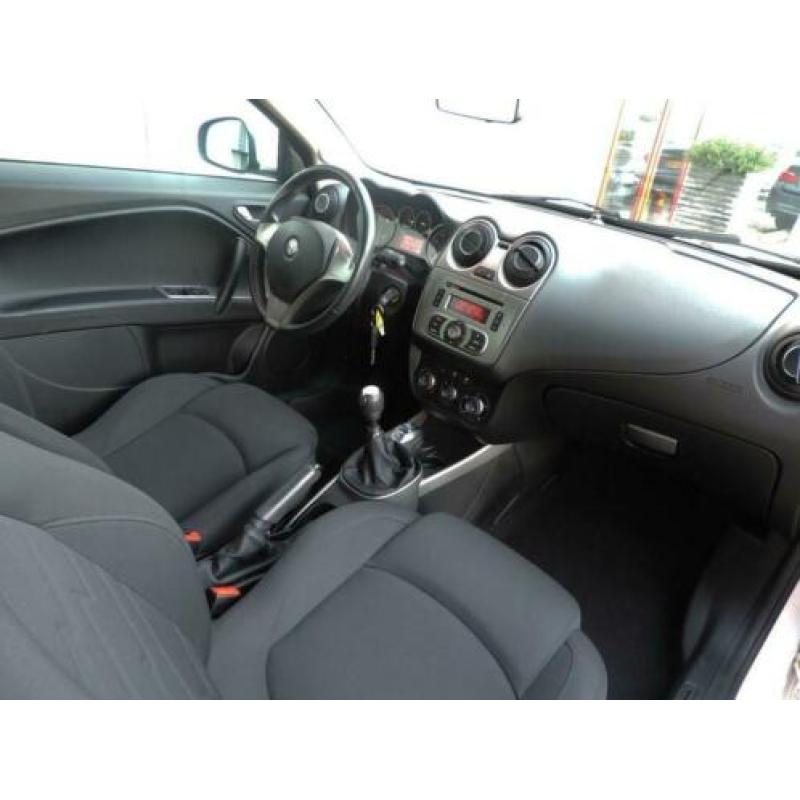 Alfa Romeo MiTo 0.9 TwinAir Progression Sport al voor 109,-P