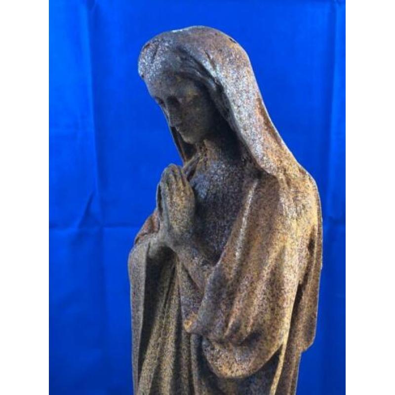 Madonna, Maria, gietijzeren beeld.