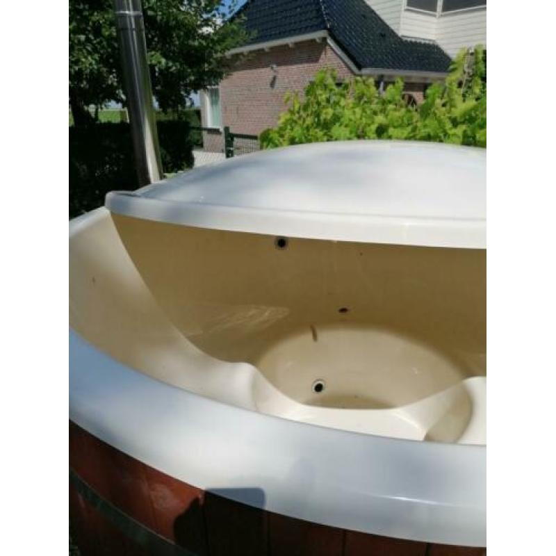 Op=Op HOT TUB type Wellness