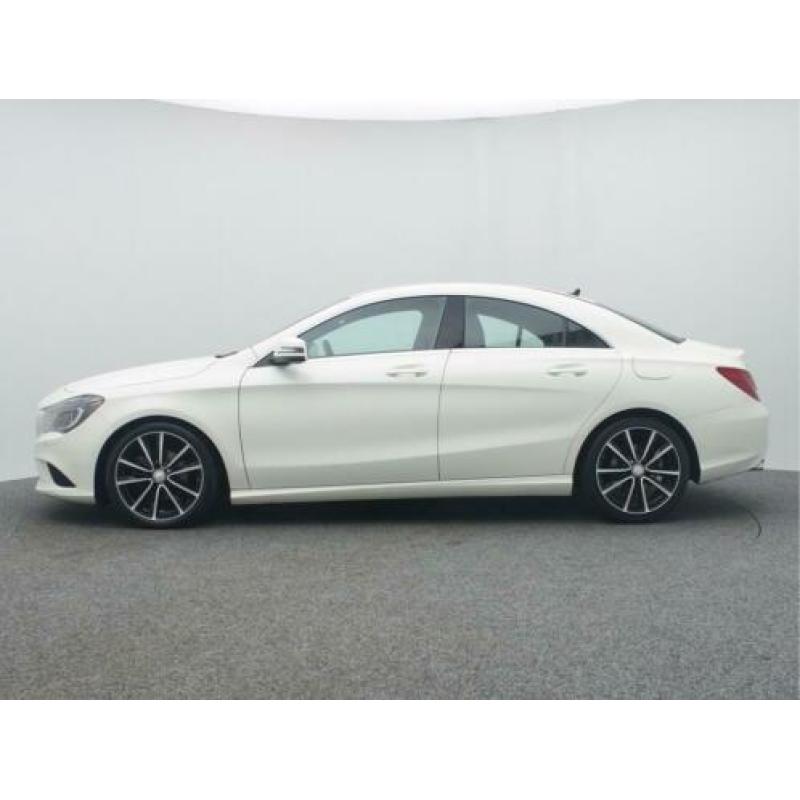 Mercedes-Benz CLA-Klasse 200 Urban CU10587 | Automaat | Face