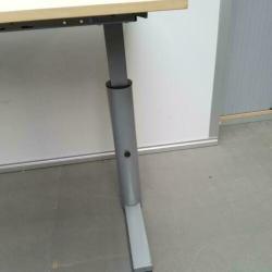 Gispen smal bureau – 170×60 cm in hoogte verstelbaar