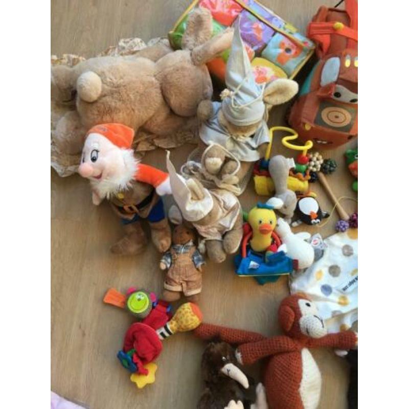 babyspeelgoed knuffels baby speeltjes nijntje box spiraal