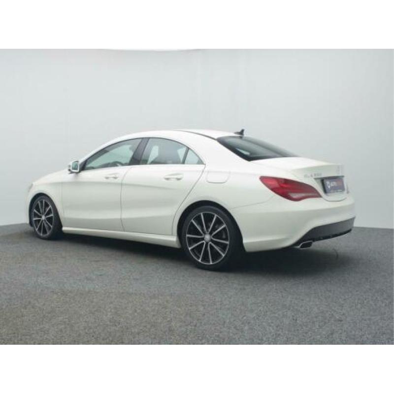 Mercedes-Benz CLA-Klasse 200 Urban CU10587 | Automaat | Face
