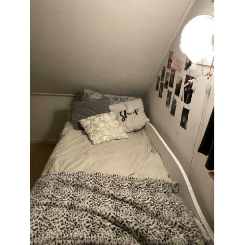 Een persoons bed