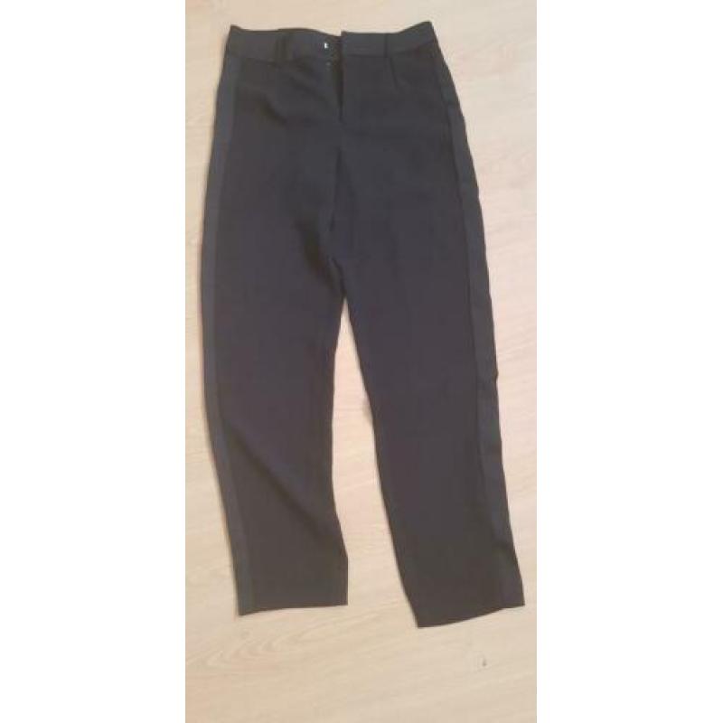Zwarte broek Bershka XS (EUR)
