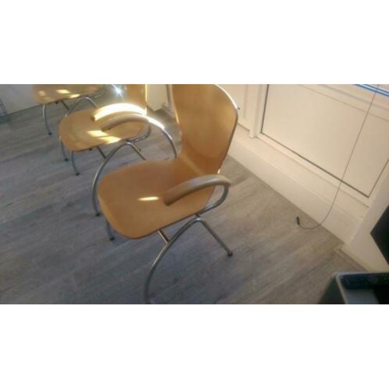 Houten stoelen 3X