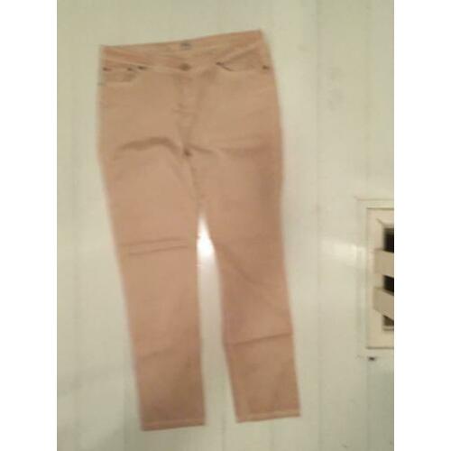 Anna van Toor. Broek Anna van Toor. Broek. Zalm roze broek