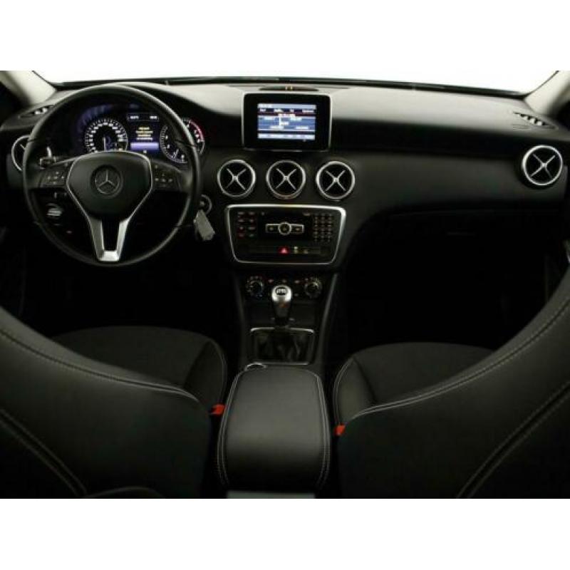 Mercedes-Benz A-Klasse 180 Ambition Navigatie | Cruise Contr