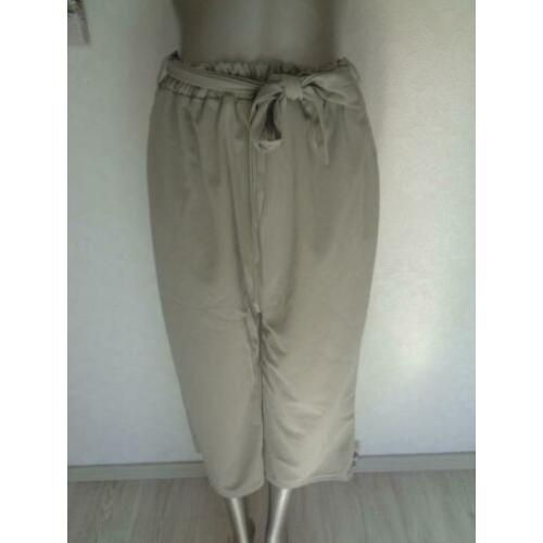 nieuw grijze broek merk Parisian mt 42
