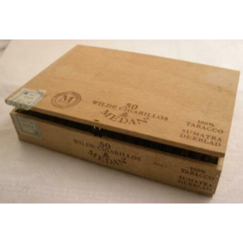 Oud kistje Medan 50 sigaren wilde cigarillos