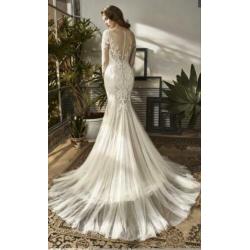 Trouwjurk enzoani met mouwen 38/40 bohemian ivoor tule