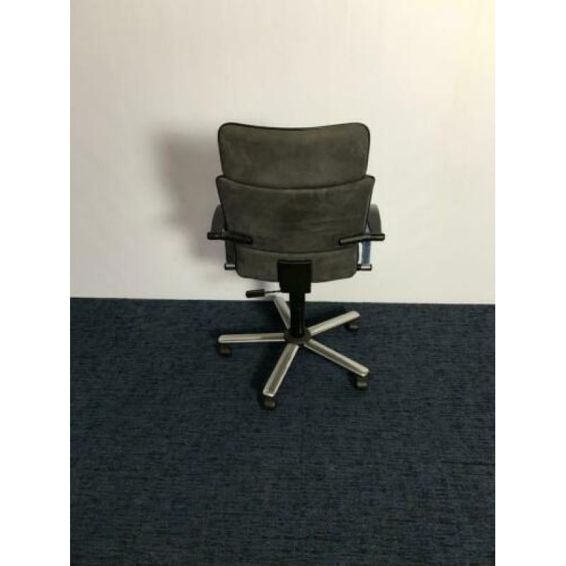 Bureaustoel Martin Stoll, antraciet suede, chroom voetkruis