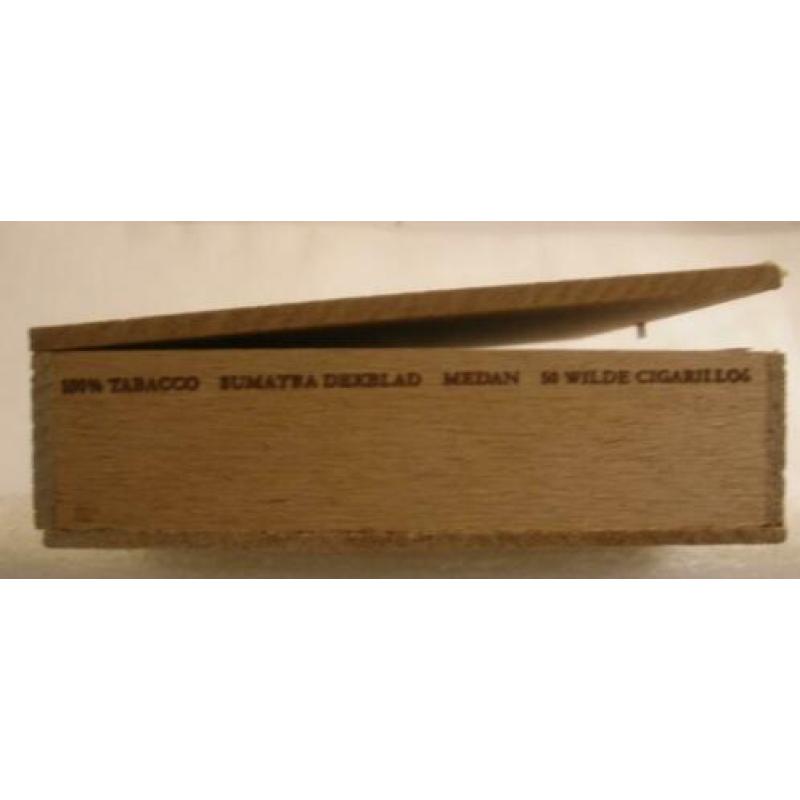 Oud kistje Medan 50 sigaren wilde cigarillos