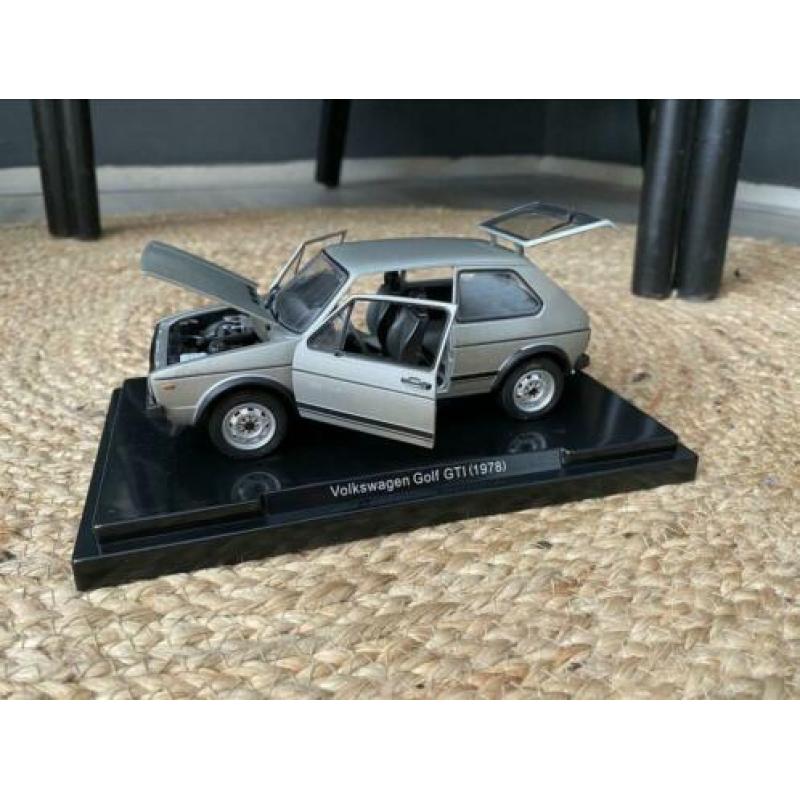 Volkswagen Golf GTI 1978 1:24