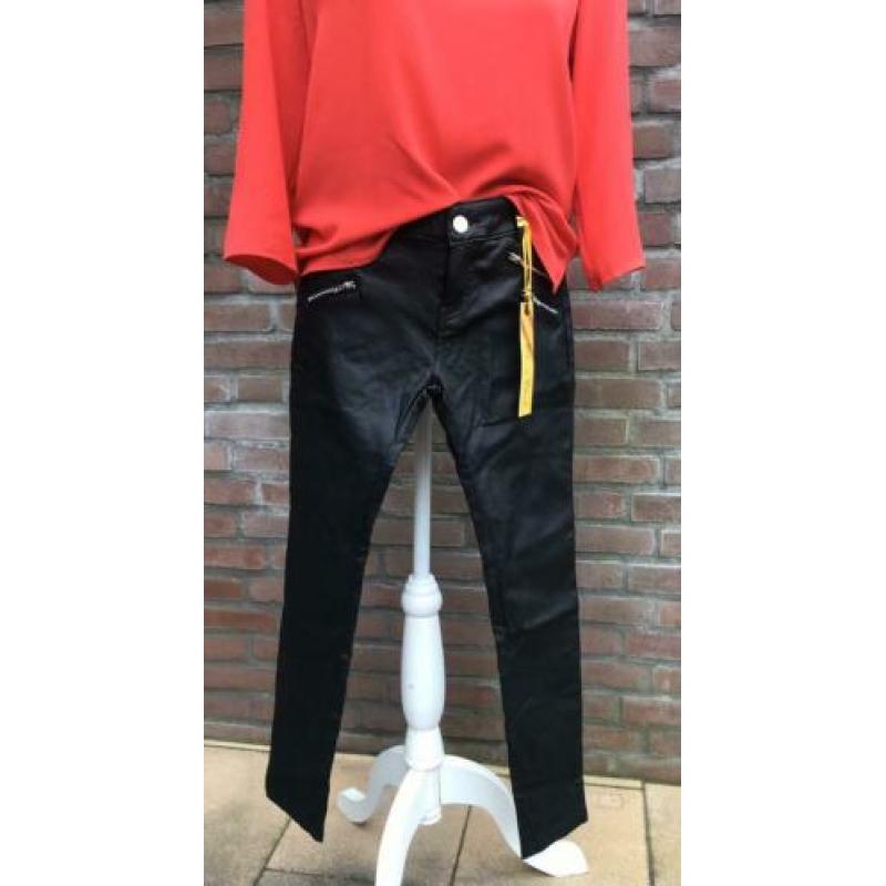 Be a diva zwart faux skinny leren broek mt. 176 34/XS nieuw