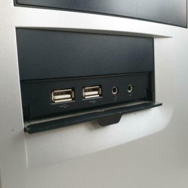 School /Senioren i3 Snelle PC + 4 Gb / Ram W10 Superkoopje